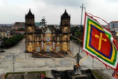 Ban Xây dựng nhà thờ quyết định tạm hoãn việc hạ giải công trình này. (Ảnh minh họa: Thành Đạt/TTXVN)