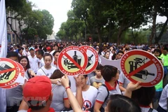 Cộng đồng hưởng ứng lời kêu gọi "Đã uống rượu bia thì không lái xe." (Ảnh minh họa: TTXVN)