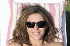 Bức ảnh đang gây chú ý của Hurley. (Nguồn: Daily Mail)