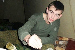 Alexander Prokhorenko đã yêu cầu không kích hủy diệt vị trí của anh để không rơi vào tay IS (Nguồn: Sputnik)