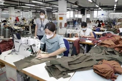 Mở thêm chuyến bay, xem xét dừng '3 tại chỗ' khi tiêm đủ vaccine