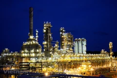 Lợi nhuận doanh nghiệp dầu khí giảm vì dịch bệnh COVID-19