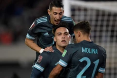 Vòng loại World Cup 2022: Argentina thắng nhọc, Chile tăng tốc