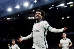 'Phá lưới' M.U, Mohamed Salah đi vào lịch sử Premier League