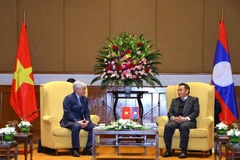 Chủ tịch Ủy ban Trung ương MTTQ hội kiến Chủ tịch Quốc hội Lào