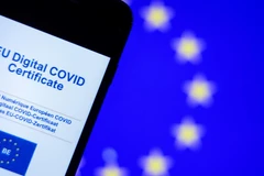 EU và Nga lên kế hoạch thảo luận về giấy chứng nhận tiêm phòng chung