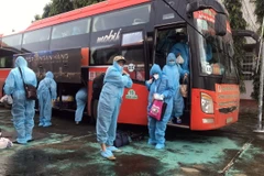 Chốt phương án vận chuyển người lao động đến TP.HCM làm việc