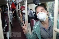 Tri ân tình nguyện viên tôn giáo hỗ trợ tuyến đầu chống dịch COVID-19