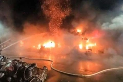 [Video] Hiện trường vụ cháy chung cư ở Đài Loan, 46 người thiệt mạng