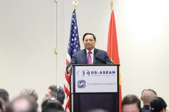 Thủ tướng Phạm Minh Chính phát biểu trước các nhà đầu tư và doanh nghiệp Hoa Kỳ. (Ảnh: Dương Giang/TTXVN)