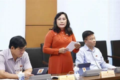 Đại biểu Quốc hội tỉnh Kiên Giang Nguyễn Thị Kim Bé phát biểu. (Ảnh: Doãn Tấn/TTXVN)