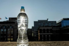 Trong những ngày nóng, việc nước bị nhiễm độc sẽ mất ít thời gian hơn. (Nguồn: nationalgeographic.com)