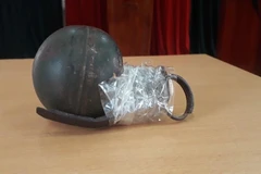 Khống chế 2 tên tội phạm ma túy cố tình tháo chốt lựu đạn chống trả