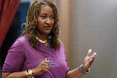 Nghị sỹ đảng Dân chủ tại thành phố Los Angeles Holly Mitchell. (Nguồn: sd30.senate.ca.gov)