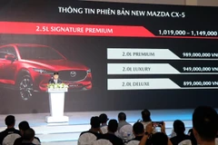 Mazda CX-5 mới được Thaco giới thiệu ra thị trường Việt Nam trang bị 2 loại động cơ SkyActiv 2.0L và SkyActiv 2.5L. (Ảnh: Trần Tĩnh/TTXVN)
