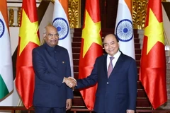 Thủ tướng Nguyễn Xuân Phúc hội kiến Tổng thống Cộng hòa Ấn Độ Ram Nath Kovind đang thăm cấp Nhà nước Việt Nam. (Ảnh: Thống Nhất/TTXVN)