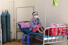 Sau 1 tuần điều trị, bệnh nhân 268 ở Hà Giang sức khỏe ổn định tiến triển tốt. (Ảnh: TTXVN phát)