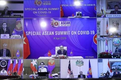 Thủ tướng Nguyễn Xuân Phúc, Chủ tịch ASEAN 2020 chủ trì Hội nghị trực tuyến Cấp cao đặc biệt ASEAN về ứng phó dịch bệnh COVID-19, sáng 14/4/2020. (Ảnh: Thống Nhất/TTXVN)