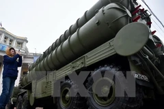 Hệ thống phòng không S-400. (Nguồn: AFP/TTXVN)