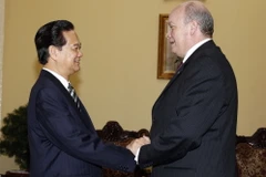 Thủ tướng Nguyễn Tấn Dũng tiếp Bộ trưởng Bộ Ngoại thương và Đầu tư nước ngoài Cuba Rodrigo Malmierca Diaz. (Ảnh: Đức Tám/TTXVN)