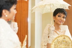 H'Hen Niê đẹp quý phái trong trang phục truyền thống Philippines