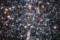 Kính viễn vọng Hubble phát hiện “hố đen ẩn” hiếm gặp trong Dải Ngân hà