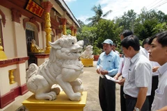 Vĩnh Long: Vận động di dời linh vật lạ không phù hợp ra khỏi di tích