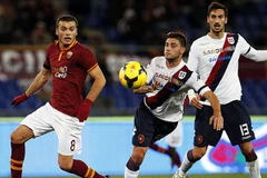 Bất lực trước Cagliari, Roma mất ngôi đầu vào tay Juventus