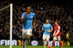 Man City hủy diệt Arsenal bằng "cơn mưa bàn thắng"