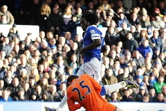 Tottenham bị chỉ trích là "vô trách nhiệm" với Lloris