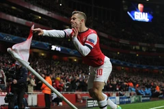 Video Wilshere lập cú đúp mang chiến thắng về cho Arsenal