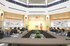 Bộ trưởng Bộ Công Thương Nguyễn Hồng Diên làm việc với Bà Manuela V. Ferro, Phó Chủ tịch Ngân hàng thế giới khu vực Đông Á-Thái Bình Dương. (Ảnh: PV/Vietnam+)