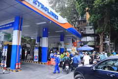 Một điểm bán xăng dầu của Petrolimex. (Ảnh: PV/Vietnam+)