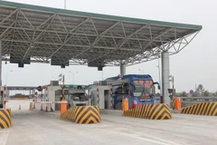 Việc các trạm phí BOT tăng mức thu quá cao đã khiến nhiều người dân bức xúc. (Ảnh: Việt Hùng/Vietnam+)