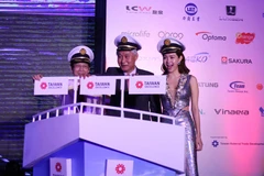 Các đại biểu nhấn nút khởi động chiến dịch Taiwan Excellence 2016 lần thứ 7 tại Việt Nam. (Ảnh: Doãn Đức/Vietnam+)