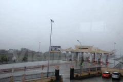 Trạm thu phí cầu Hạc Trì. (Ảnh: Việt Hùng/Vietnam+)