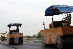 Quỹ bảo trì đường bộ sẽ giúp duy tu, bảo dưỡng các tuyến Quốc lộ xuống cấp. (Ảnh: TTXVN)