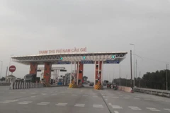 Trạm thu phí Nam Cầu Giẽ của dự án BOT Quốc lộ 1 qua Hà Nam chuẩn bị được vận hành thu phí hoàn vốn. (Ảnh: Việt Hùng/Vietnam+)