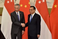 Thủ tướng Trung Quốc Lý Khắc Cường và người đồng cấp Singapore Lý Hiển Long. (Nguồn: Reuters)