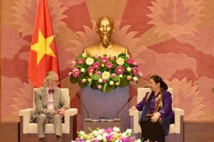 Phó Chủ tịch Quốc hội Tòng Thị Phóng tiếp nguyên Tổng Thư ký IPU Anders B.Johnsson. (Ảnh: Dương Giang/TTXVN)