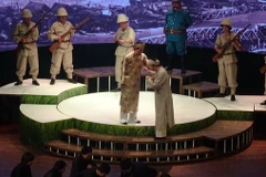 Trích đoạn vở Cải lương 'Thầy Ba Đợi.' (Ảnh: Gia Thuận/TTXVN)