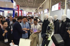 Hội chợ triển lãm dệt may quốc tế lần thứ 17 diễn ra tại Seoul, Hàn Quốc. (Ảnh: Hùng Võ/Vietnam+)