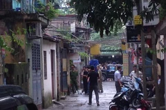 [Photo] Hiện trường vụ khống chế con tin tại khu tập thể Thanh Xuân