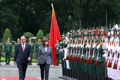 Hình ảnh Chủ tịch nước chủ trì lễ đón Tổng thống Hy Lạp