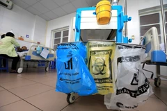 Cận cảnh quy trình xử lý rác thải ở Bệnh viện Thanh Nhàn