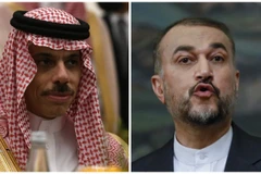 Ngoại trưởng Saudi Arabia, Hoàng tử Faisal Bin Farhan (trái) đã điện đàm với người đồng cấp Iran Hossein Amir Abdollahian. (Nguồn: AFP)