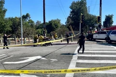 Cảnh sát phong tỏa hiện trường vụ nổ súng ở Los Angeles, bang California (Mỹ) ngày 25/7/2022. (Ảnh: The New York Times/TTXVN) 