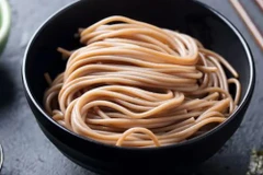 Mỳ soba - một loại mỳ truyền thống của Nhật Bản được làm từ kiều mạch. (Nguồn: Masterclass)
