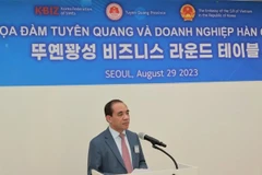 Bí thư Tỉnh ủy Tuyên Quang Chẩu Văn Lâm phát biểu. (Ảnh: Khánh Vân/TTXVN)