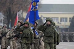 Binh sỹ tại lễ rút quân của Lực lượng giữ gìn hòa bình thuộc Tổ chức Hiệp ước an ninh tập thể (CSTO), sau khi tham gia sứ mệnh thiết lập lại trật tự tại Kazakhstan, ngày 14/1/2022. (Ảnh: AFP/TTXVN) 